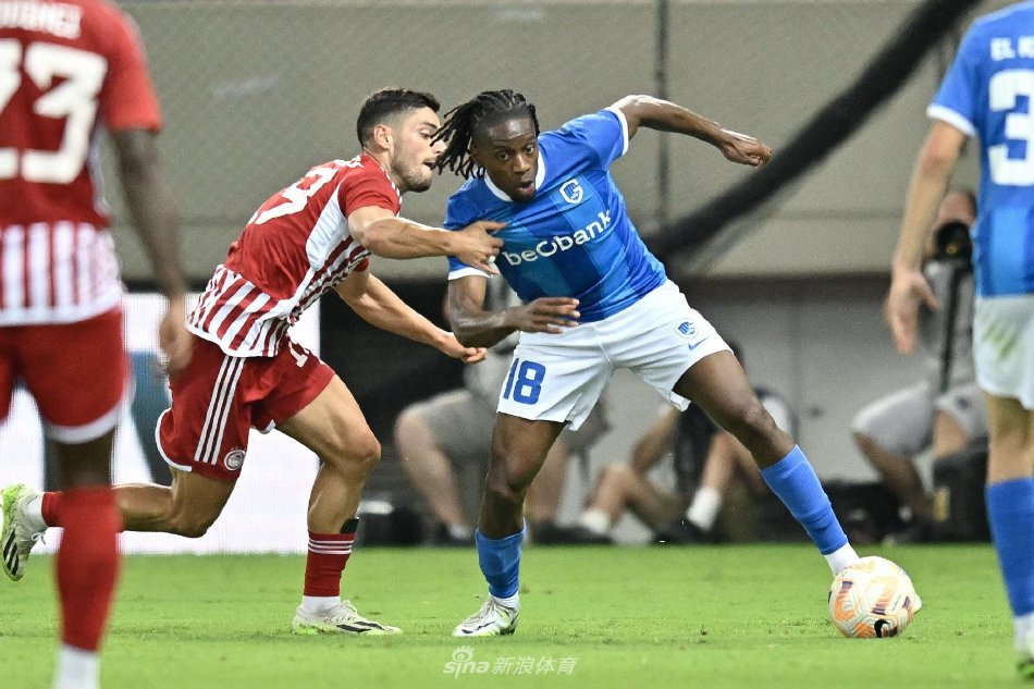 足球作为全 足球作为全